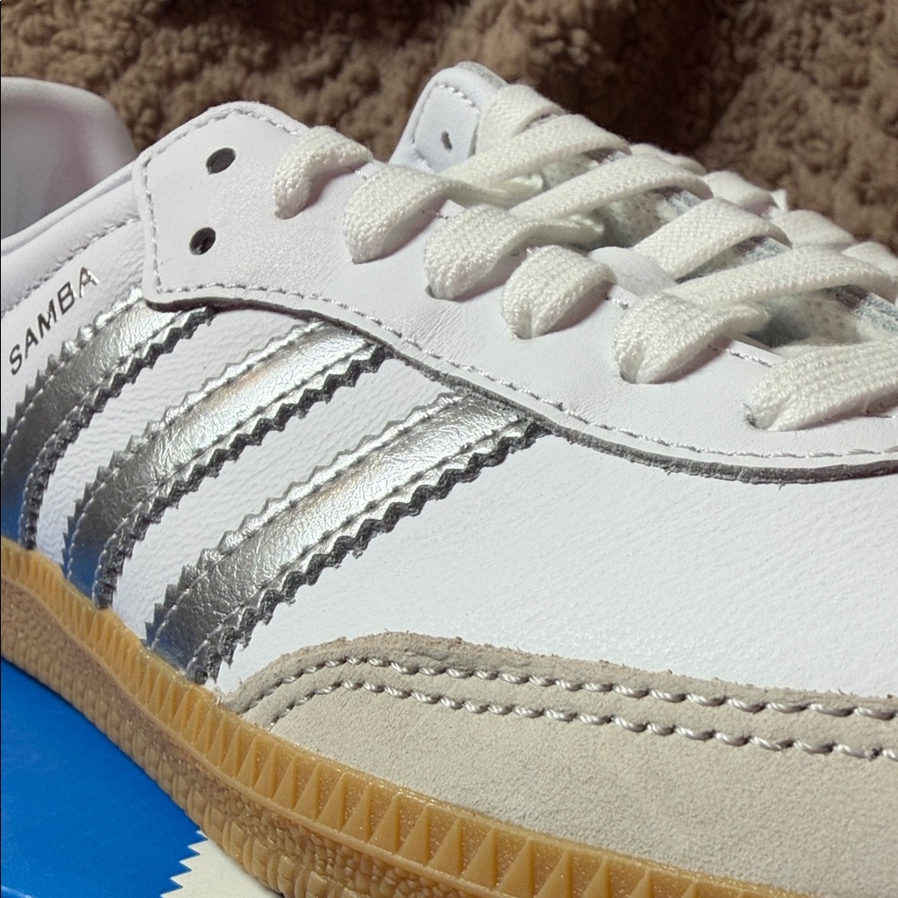 Adidas Women’s Samba OG White and Gum Sneakers - Picture 13 of 14